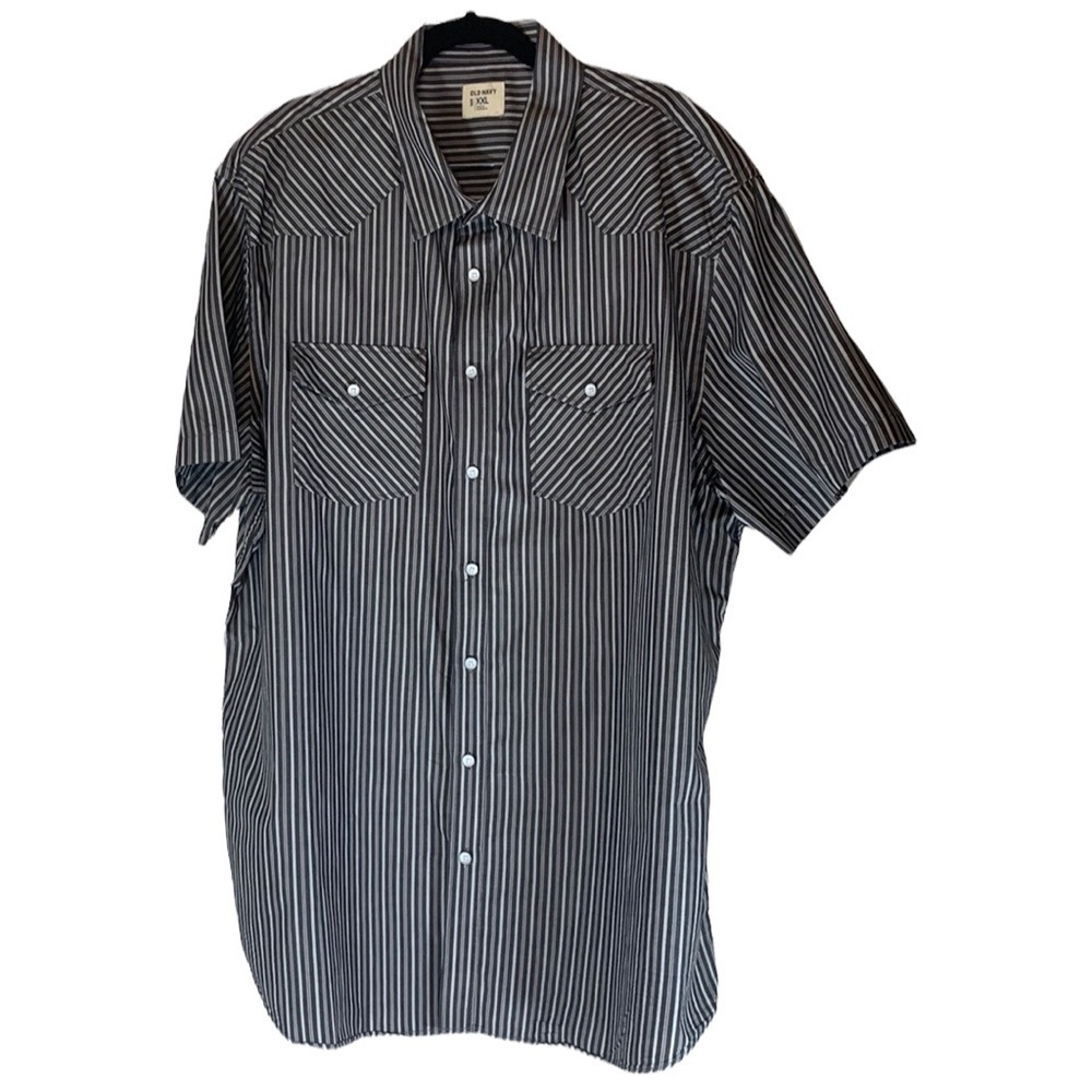 Old Navy Men's Short Sleeve Grey, White Striped Dress Shirt - XXL